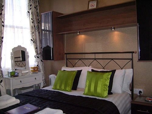 Langdon Villa Guest House Тенбі Екстер'єр фото