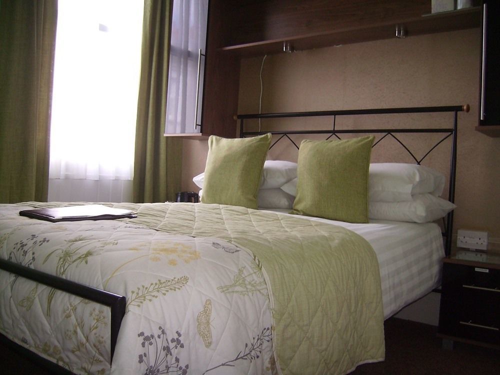 Langdon Villa Guest House Тенбі Екстер'єр фото